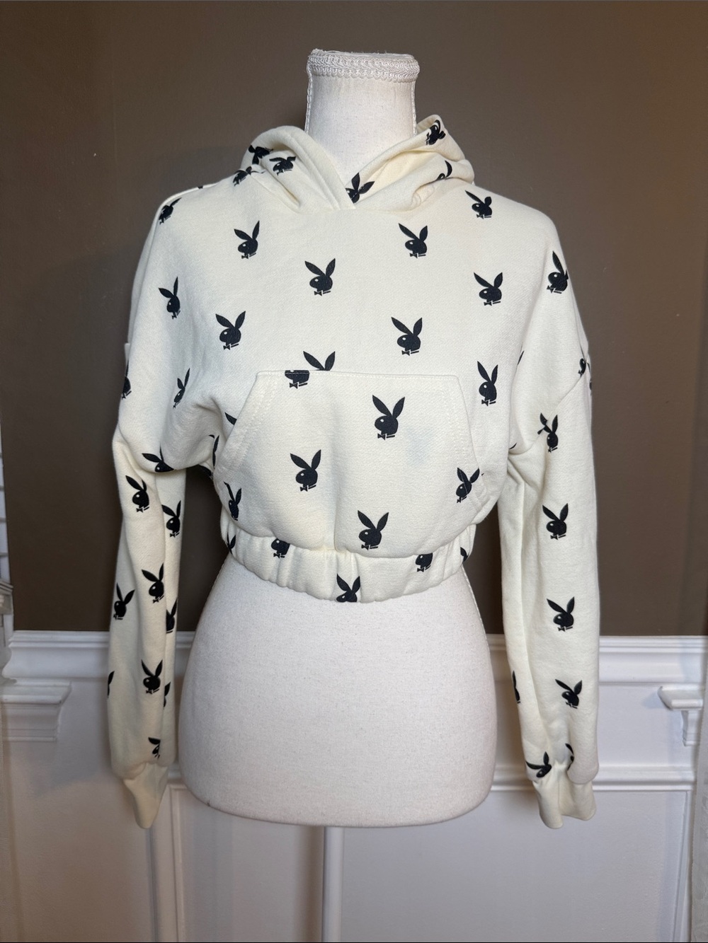 Playboy x Missguided Cream Bunny Logo Cropped Hoodie XS